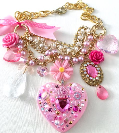 Kitchy Jewelry, Pink Marie Antoinette, Diy Statement Necklace, Multi Layered Necklace, Pink Statement Necklace, Necklace Resin, Candy Jewelry, Bling Wedding, Multi Layer Necklace