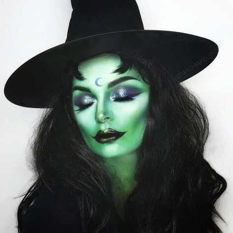 Witch Makeup Green, Green Witch Makeup, Simple Witch Makeup, Witch Makeup Ideas, Witch Face Paint, Elegant Witch, Witchy Makeup, Makeup Ideas For Halloween, Halloween Makeup Witch