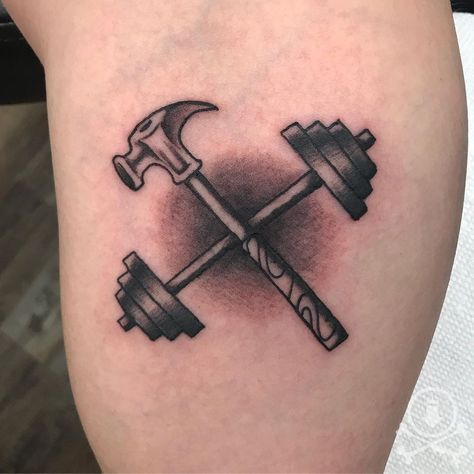 Traditional Gym Tattoo, Dumbell Tattoo Ideas For Men, Dumbell Tattoo Design, Dumble Gym Tattoo, Hammer And Anvil Tattoo, Dumbbell Tattoo, Ma Tattoo, Zelda Tattoo, Half Sleeve Tattoos Drawings