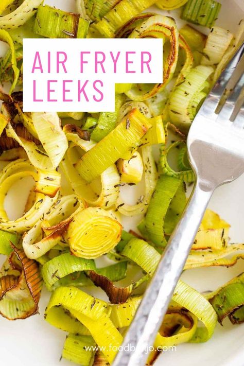 air fryer leeks Fried Leeks, Salads Bowls, Leek Recipes, Healthy Side Dish, Sweet Potato Wedges, Leek Soup, Air Fryer Healthy, Healthy Side, Air Frying