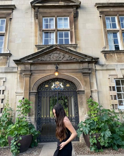 Cambridge, Christ college, formal, light academia, aesthetic, old money Christs College Cambridge, College Formal, Aesthetic Old Money, Aesthetic Old, Light Academia Aesthetic, Academia Aesthetic, Light Academia, Old Money, Cambridge