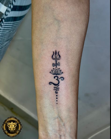 Embrace the power of Lord Shiva with a new tattoo idea! Discover the approximate setup cost for this sacred art in the month of Shravan. Let your devotion shine through ink! 🔱🌙 . . . . #ShivTattoo #shravanmonth #tattoo #piercing #like #likesforlike #share #reels #reelsinstagram #instagood #instalike #instamood #reelsvideo #reelsindia Shiva Inspired Tattoos, Back Shiva Tattoo, Shiva Shakti Tattoo, Shiv Shakti Tattoo, Shiva Tattoo Ideas, Lord Shiva Tattoos, Devotional Tattoo, Lord Shiva Tattoo, Shravan Month