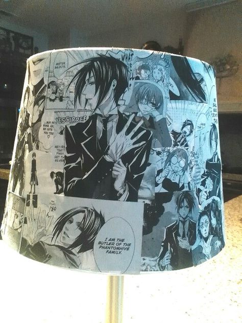 Im London! :D and I made a manga decopauge lamp shade with pictures from black butler for my best friend! it was so much fun to make and so easy too! Anime Diy Ideas, Diy Anime Decor Ideas, Diy Manga, Anime Lamp, Anime Diys, Anime Diy, For My Best Friend, Otaku Room, Anime Decor