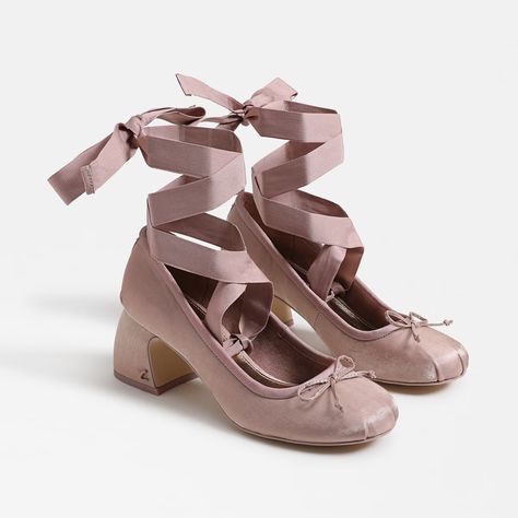 ballet-inspired, wrap-around Della slippers with a beautiful block heel and removable ankle wrap to strike a perfect balance. New York Ballet, Ballet Heels, Sandal Platform, Trending Boots, Platform Loafers, Ballet Slippers, Ankle Wrap, Platform Sandals Heels, Sandals For Sale