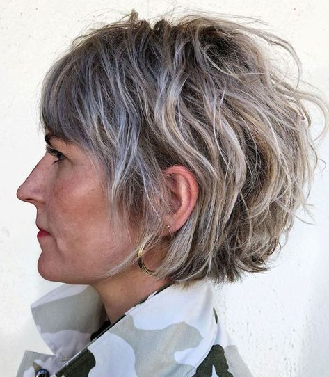 Short Shaggy Bob with Gray Highlights Hairstyles For Grey Hair, Guys Hairstyles, Silver Fox Hair, Short Shaggy Bob, Short White Hair, Grey Highlights, Gorgeous Gray Hair, French Bob, Shaggy Bob