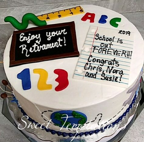 Teacher Retirement Cake Ideas, Teacher Retirement Cake, Retirement Cake Ideas, Teacher Birthday Cake, Fancy Pastries, Retirement Party Centerpieces, Teachers Day Cake, Retirement Party Cakes, Wave Cake