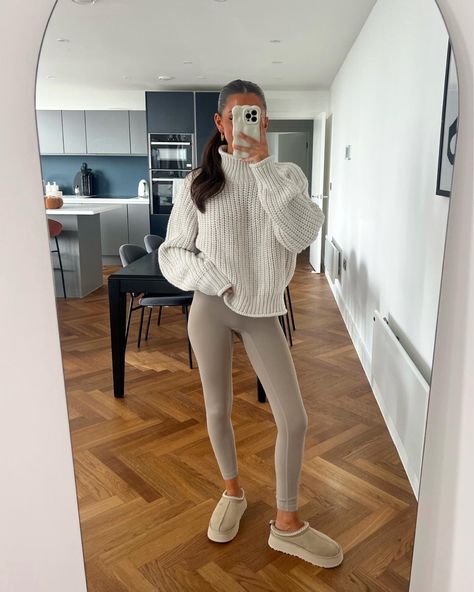 Shop Knitted jumper - Light beige - … and other curated products on LTK, the easiest way to shop everything from your favorite creators. Beige Jumper Outfit, Knitted Jumper Outfit, Beige Jumper, Leggings Outfit Winter, Cosy Outfit, Jumper Outfit, Beige Outfit, Uggs Outfit, Lazy Day Outfits