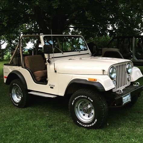 New addition to my #jeep family :) #jeepforlife #cj5 #1976 #jeepporn #instajeep #classic #newproject #sevenslotbattalion... Cj5 Jeep, Small Plane, Cj Jeep, Jeep Hair, Car Aesthetics, Old Jeep, Jeep Cj7, Jeep Cj5, Jeep Pickup