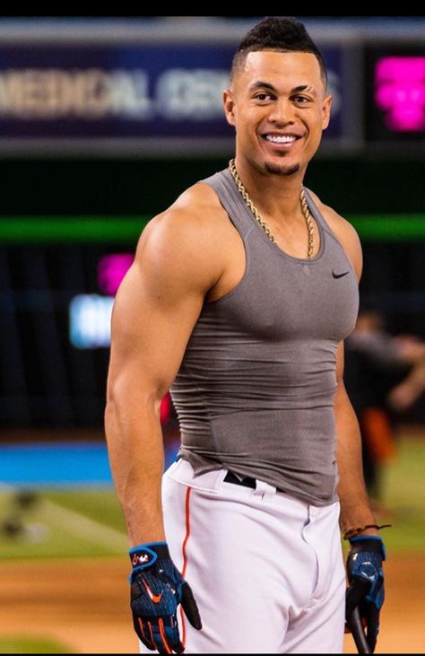 Flipped Movie, Giancarlo Stanton, New York Yankees Baseball, Respect Women, Yankees Baseball, Ny Yankees, Home Team, Baseball Players, Sport Man