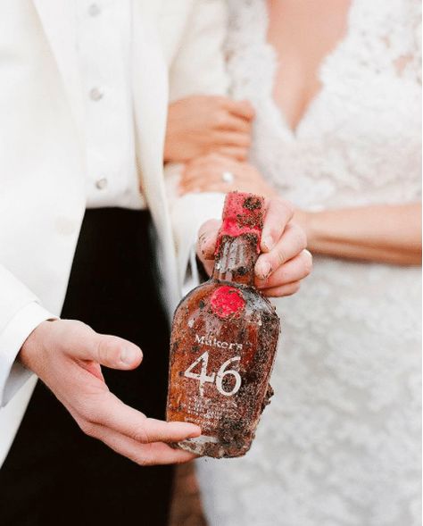 Southern Wedding Traditions: Why Brides Bury Bottles of Bourbon Before Their Wedding Southern Wedding Ideas, Southern Wedding Traditions, Wedding Day Tips, Wedding Cakes Blue, Quirky Wedding, Wedding Traditions, Southern Bride, Wedding Site, Wedding Timeline