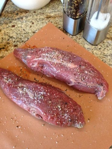 Filet Tail Recipes, Petite Filet Of Beef, Petite Tender Beef Filet Recipes, Bistro Steak Recipe, Filet Recipes, Filet Steak, Steak Marinade Recipes