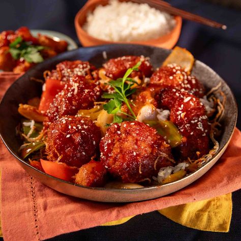 Cantonese Style Sweet and Sour Pork Corn Starch And Water, Asian Meals, Pork Leg, Green Capsicum, Steamed White Rice, Large Fries, Clean Plates, Fried Pork, Sweet And Sour