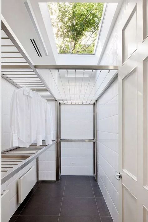 Outdoor Laundry Rooms, Koti Diy, Pelan Rumah, Drying Room, Stylish Laundry Room, Dream Laundry Room, Laundry Room Layouts, Laundry Room Renovation, Laundry Design