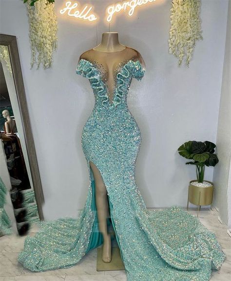 Womens Dresses For Wedding Guest, Prom Dresses Ideas, Vintage Prom Dresses, Bridal Reception Dress, Mermaid Gown Prom, Prom Dresses Sparkly, Girl Prom, Celebrity Inspired Dresses, Light Blue Prom Dress