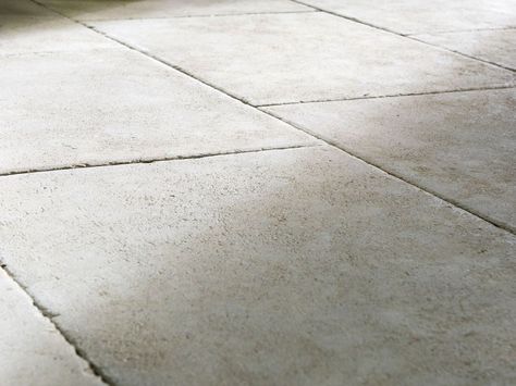 Eco Outdoor Chalford limestone paving close up, Rollingstone Landscapes. Eco… Limestone Paving Outdoor, Eco Outdoor Paving, Modernist Garden, Outdoor Limestone, Limestone Pool Paving, Natural Sandstone Paving, Umbrian Limestone Flooring, Hamptons Style House, Limestone Effect Porcelain Tiles