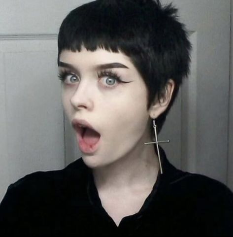 Goth Pixie Cut, Coloured Pixie Cut, Pixie Bangs, Vampire Hair, Short Black Haircuts, Black Pixie Cut, Short Punk Hair, Black Pixie, Short Dyed Hair