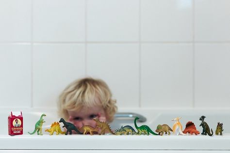 Childhood Photos Aesthetic, Toy Dinosaurs, Serial Experiments Lain, 동화 삽화, Foto Transfer, Photography Inspo, Baby Fever, Art Reference Photos, Pisa