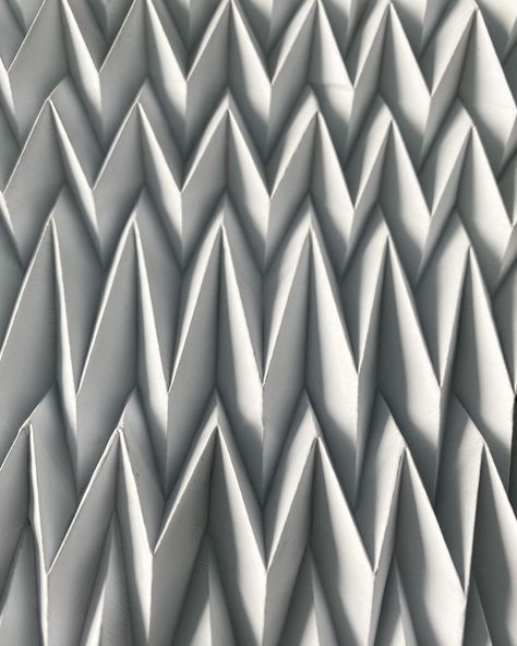 Pleats Architecture, Textile Technology, Paper Architecture, Fashion Forecasting, Paper Folding, Textiles Fashion, Modern Architecture, Paper Art, Mood Board