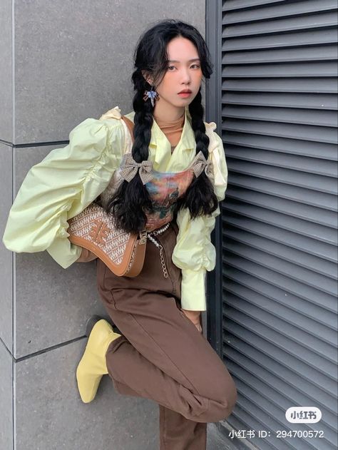 Art Deco Outfit Casual, Art Deco Outfit, Newjeans Fashion, Fashion Trends Magazine, Douyin Fashion, Sick Clothes, Preformance Outfits, Pose Fotografi, Fashion Idol