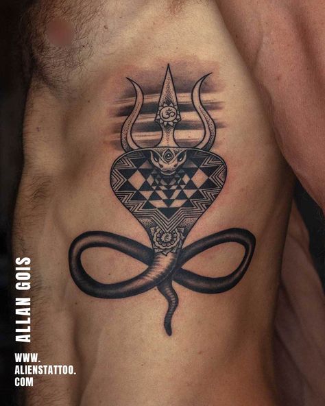 Shiv Snake Tattoo, Naga Tattoo Hindu, Hindu Snake Tattoo, Trishul With Snake Tattoo Designs, Shiva Snake Tattoo, Shiva Tattoos For Men, Women Thigh Tattoo, Thigh Tattoo Women, Bholenath Tattoo