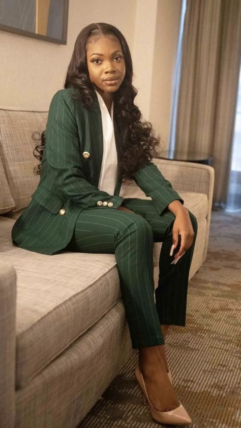 Black Women In A Suit, Corporate Attire Women Young Professional, Buisness Casual Outfits, Law Outfits, Corporate Headshots Women, Business Baddie, 2023 Birthday, Corporate Attire Women, Working Lady