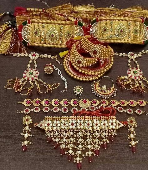 Rajputi jewellery beautiful necklace set (necklace, eating,nosring Gale ka ,man ke or nath) Rajput Jewellery, Rajasthani Jewellery, Wedding Jewellery Designs, Rajputi Jewellery, Bridal Jewellery Inspiration, Indian Wedding Jewelry Sets, Indian Jewelry Earrings, Indian Bridal Jewelry Sets, Bridal Jewelry Vintage