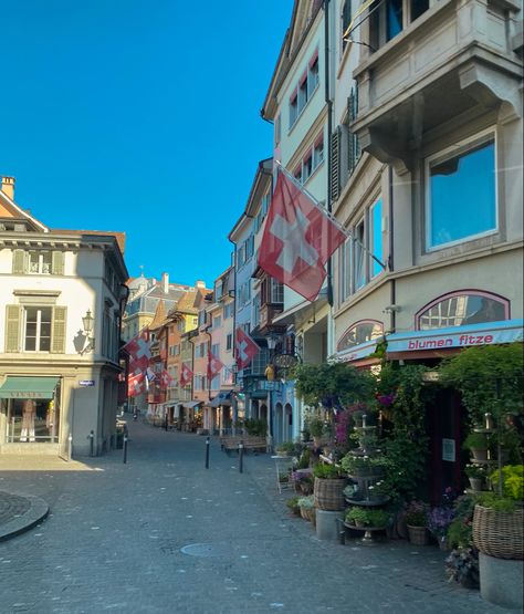 Old European Town Aesthetic, Old Town Geneva, Interlaken Switzerland Summer, Sweetzerland Aesthetic, Summer In Switzerland Aesthetic, Trip To Europe Aesthetic, Swiss Alps Aesthetic Summer, West Europe Aesthetic, Zurich Switzerland Aesthetic Summer