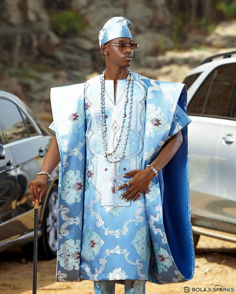 Introducing the epitome of elegance from the Bolaji Sparks Agbada Collection. Eyitayo graces in a mesmerizing blue damask, intricately… | Instagram Damask Agbada For Men, Imessage Text, Nigerian Traditional Wedding, Nigerian Outfits, Wedding Retro, African Clothes, African Men Fashion, Male Fashion, Traditional Wedding