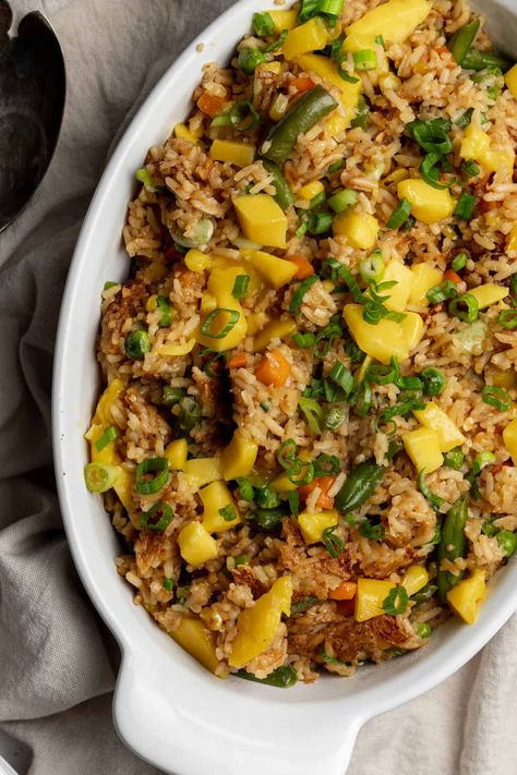 Mango Fried Rice, Oh Snap Macros, Healthier Dinners, Macros Recipes, Macro Friendly Food, Macro Friendly Meals, Menu Semanal, Macro Counting, Healthy Lunch Dinner