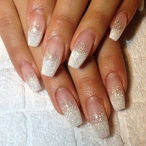 Wedding nail Engagement Nails Indian, Indian Bride Nail Art, Sns Wedding Nails, Indian Bride Nails Wedding, Pink Nails French Tip, Nails Ideas Blue, Nail Inspo White, Pink Nails French, Almond Nails Red