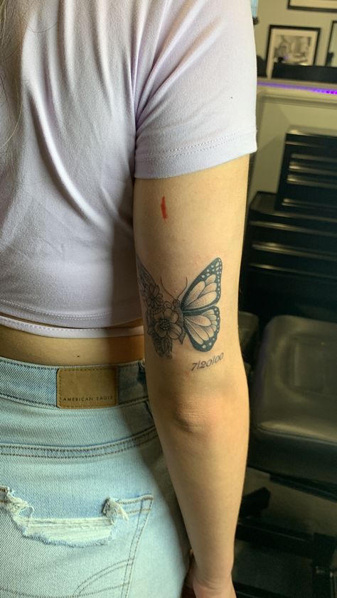 #halfbutterfly #monarch #flowers Half A Butterfly, Butterfly Half Flower Tattoo, Half Butterfly Half Flower Tattoo, Half Flower Tattoo, A Butterfly Tattoo, Half Butterfly, Half Flower, Butterfly Flowers, A Butterfly