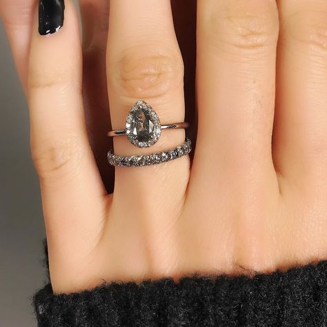 Black Engagement Ring Women, Untraditional Engagement Rings Black, Engagement Ring With Black Band, Engagement Ring With Black Accents, Unique Gemstone Engagement Rings Bohemian, Engagement Nails Black, Black Band Wedding Rings For Her, Wedding Ring Alternative Ideas, Alternative Rings Engagement