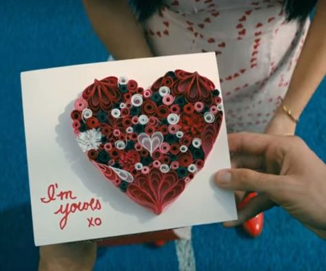 Lara Jean made a BEAUTIFUL Valentine card! It was better than any store bought one she could have gotten. 💘 Valentine Gifts For Boys, Anniversary Scrapbook, Lara Jean, Presents For Boyfriend, Valentines Day Card, Valentines For Boys, Diy Valentines Gifts, Quilling Designs, Still Love You