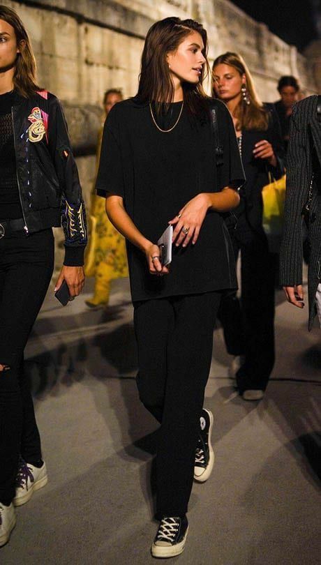 Kaia Gerber Style, Streetwear Mode, Model Streetstyle, Kendall Jenner Outfits, Black Outfits, Sneakers Mode, Kaia Gerber, Looks Street Style, Looks Black