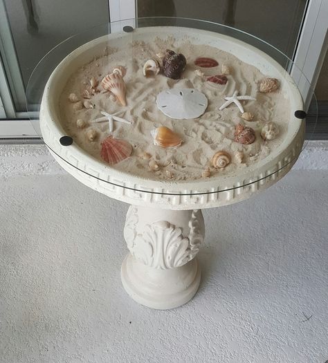 Seashell Furniture, Seashell Table, Seashell Furniture Design, Seashell Bathroom Decor Diy, Epoxy Resin Table Seashells, Seashell End Table, Beach Chic Decor, Beach House Room, Coral Decor