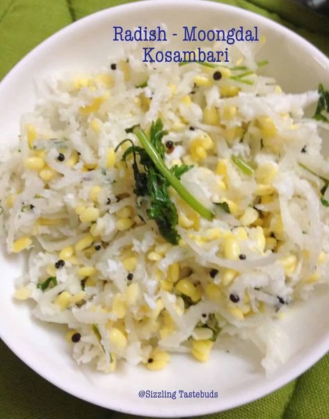 Different Kinds Of Salads, Karnataka Cuisine, South Indian Thali, Raw Salads, Salad Bites, Kootu Recipe, Konkani Recipes, Refreshing Salads, Regional Recipes