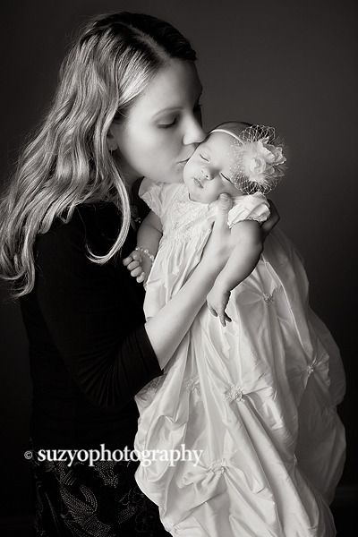 Love the idea of taking a photo with baby in her christening gown! Christening Photoshoot, Christening Photography, Baptism Pictures, Baptism Photography, Christening Photos, Blessing Gown, Baptism Photos, Christening Ideas, Blessing Dress