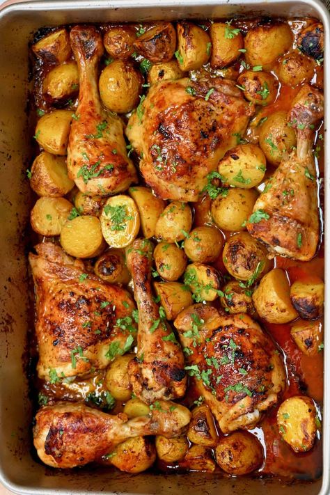 Sheet Pan Chicken Potatoes Asparagus, Chicken Drumsticks Meal Ideas, Chicken And Potatoes Oven Recipes, 1 Sheet Pan Meals Chicken, Quick Dinner With Potatoes, One Pan Roasted Chicken Dinner, Meals With Yellow Potatoes, Baked Drumsticks And Potatoes, 1 Pan Chicken And Potatoes