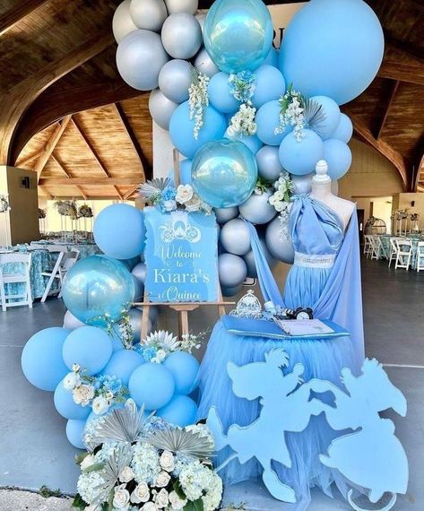 Sweet 16 Cinderella Theme, Cinderella Decorations, Cinderella Party Decorations, Cinderella Quince, Cinderella Centerpiece, Cinderella Baby Shower, Cinderella Quinceanera Themes, Cinderella Sweet 16, Cinderella Quinceanera