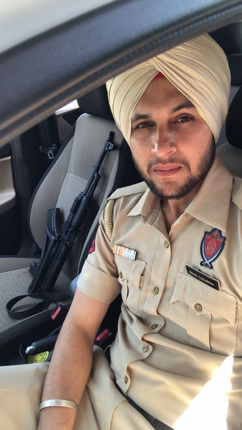 Punjab police young blood Attitude Bio, Punjab Police, Attitude Bio For Instagram, Young Blood, Hipster Wallpaper, Life Style, Mumbai, Rain Jacket, Lifestyle