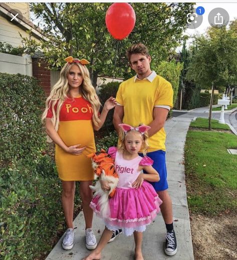 Pregnant Halloween Costumes Family, Pregnant Couple Halloween Costumes, Cute Halloween Costume Ideas, Family Halloween Costume Ideas, Family Themed Halloween Costumes, Winnie The Pooh Costume, Easy Couple Halloween Costumes, Mom Halloween Costumes, Winnie The Pooh Halloween