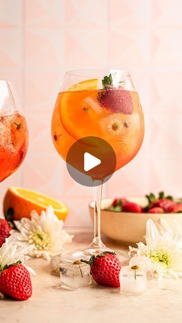 Flowers In Ice, Aperol Spritz, Edible Flowers, Send Me, Spring Time, Get It, Frozen, I Can