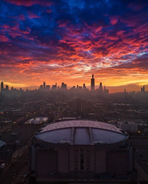 Chicago | Sarthak on Instagram: "Winter heater - collaboration with @maidaskys …Go check out her work! Edit by one and only! . . . . . . . . . . #chicago #chicagogram …" Chicago United Center, United Center Chicago, United Center, Tour Outfits, Big Goals, Make You Believe, American Dream, One And Only, Creating Art