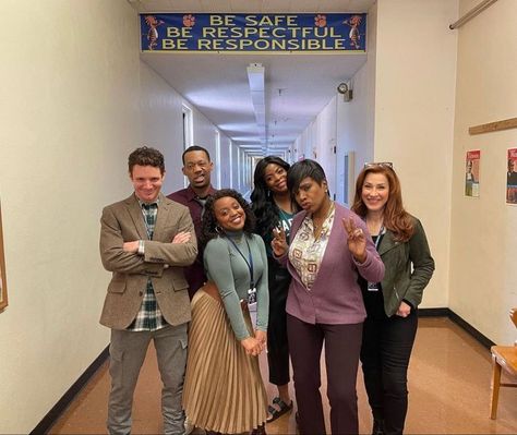 Janine Teagues, Elementary Series, Abbot Elementary, Tyler James Williams, Quinta Brunson, Abbott Elementary, Tyler James, Sheryl Lee, Couch Potato