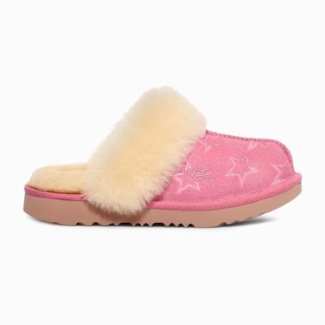 Send Offers. I May Accept. Brand New Never Worn Or Tried On 100% Authentic Straight From Ugg Pink Ugg Slippers, Ugg Fashion, Slippers Ugg, Pink Uggs, European Shoes, Pink Iridescent, Boys And Girls Club, Ugg Slippers, Slippers For Girls