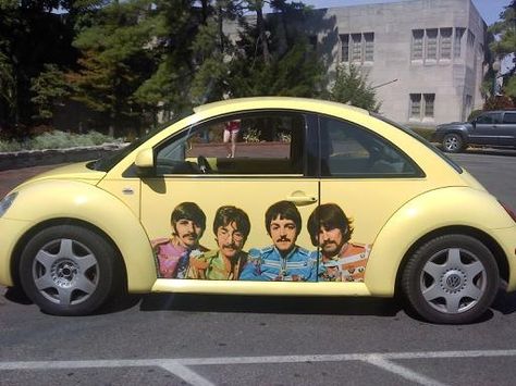 Beatles Car, Vw Beetle Accessories, With The Beatles, Super Beetle, Rock & Roll, Car Deco, Beetle Car, Beatles Art, Ferdinand Porsche