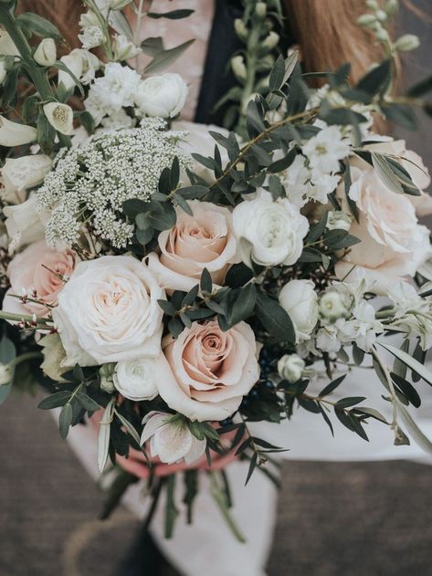 Pretty Wedding Bouquet, Greenery Wedding Bouquet, Edgy Wedding, Blush Pink Weddings, Whimsical Wonderland Weddings, Pretty Wedding, Bride Bouquets, Greenery Wedding, Blush Wedding