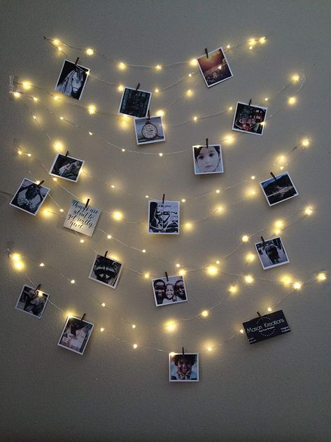 Photo Wall Ideas With Lights, Fairy Lights Photos, Fairy Lights Decor, String Lights In The Bedroom, Polaroid Wall, Lights Bedroom, Fairy Lights Bedroom, Firefly Lights, Tumblr Rooms