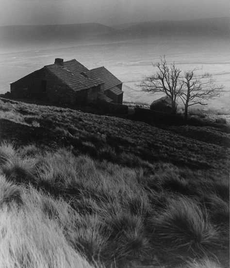 Bill Brandt Photography, John Simmons, Bill Brandt, Wuthering Heights, Man Ray, Great Photographers, White Photo, Chicago Illinois, Film Stills