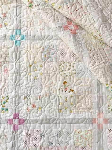 Woodberry Way: Pastel Rainbow Chamomile Quilt Pastel Baby Quilt, Neutral Quilts, Bee Quilt, Bonnie And Camille, Hand Quilting Designs, Low Volume Quilt, Neutral Quilt, Be Queen, Quilting Designs Patterns